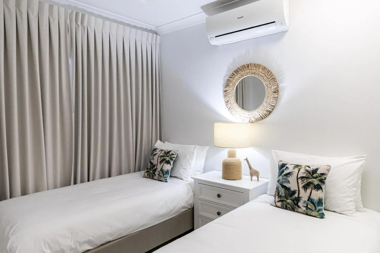 Villa Maasai - Coastal Luxury With A Heated Pool Trinity Beach 0*,  Australia